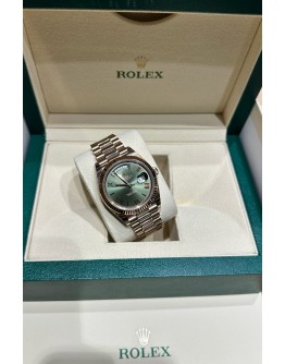 Rolex Day-Date 40 mm Olive Green 228235 60th Anniversary President Rose Gold FULL SET