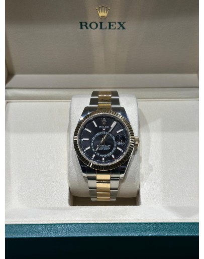 Rolex SKY-DWELLER 42mm 326933 Steel and Yellow Gold Black Dial Oyster bracelet FULL SET